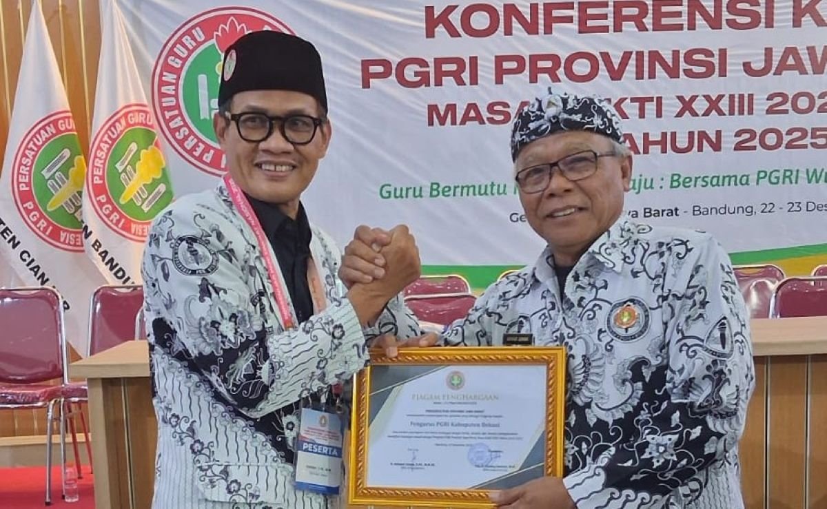 Penghargaan dari PGRI Jabar