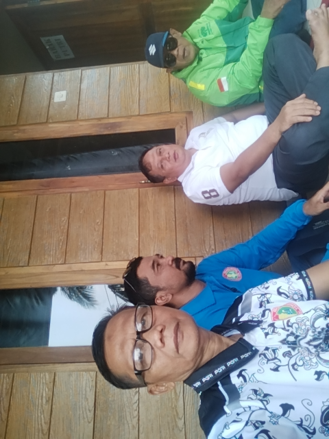 Penglepasan pirnabhakti PGRI Sukatani, bersama Camat Sukatani