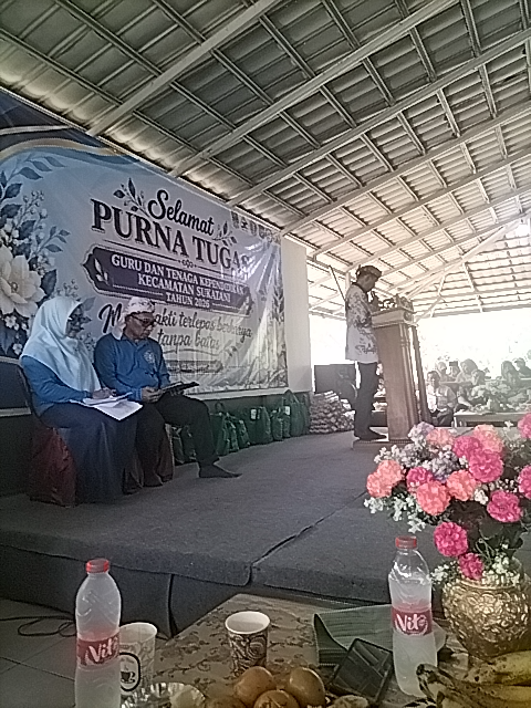 Kegiatan Purna Bhakti PGRI Sukatani